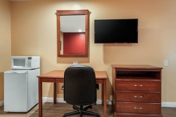 Room 30 of 32