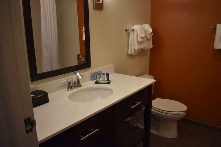Room 34 of 46