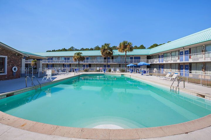Pool 7 of 32