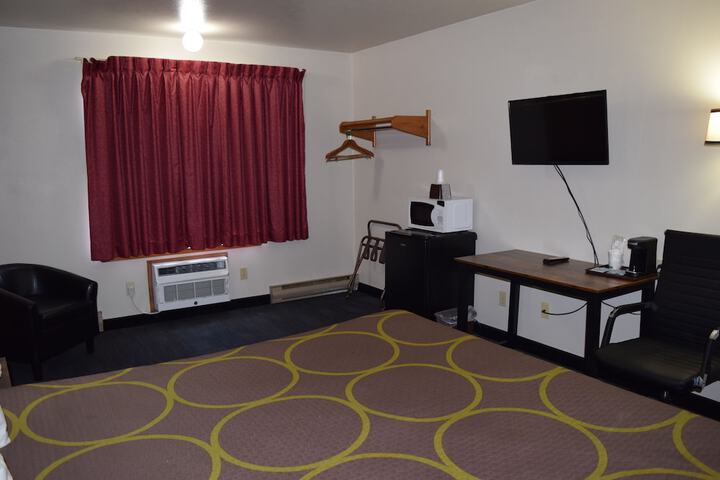 Room 16 of 44