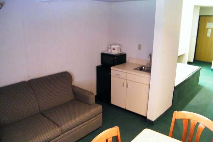 Room 15 of 34