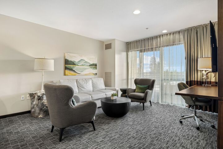 The Oxford Hotel Bend