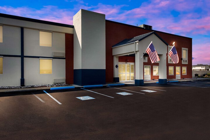 Best Western Adena Inn