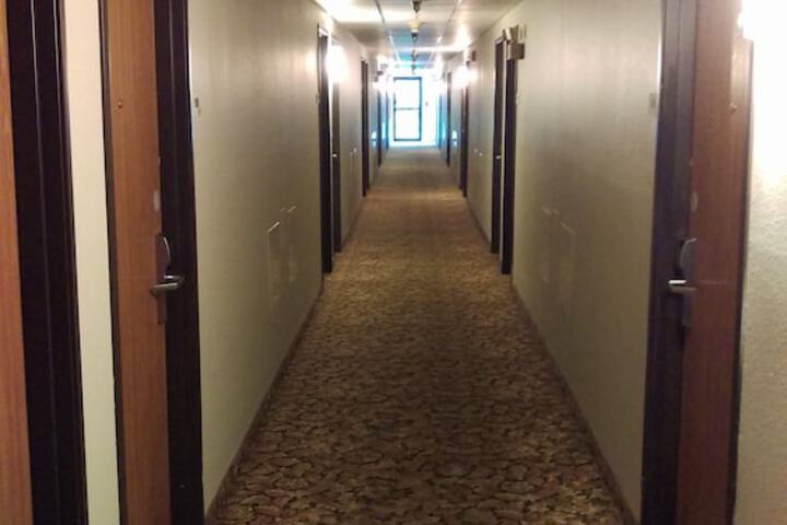 Ballroom/Hall 45 of 47
