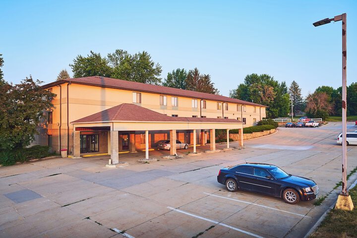 Hotel 21 of 77