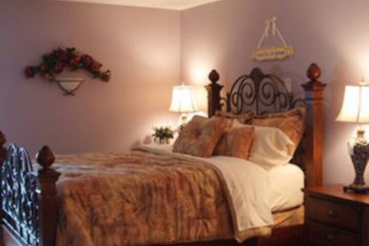 A Suite Escape Bed & Breakfast and Vacation Home