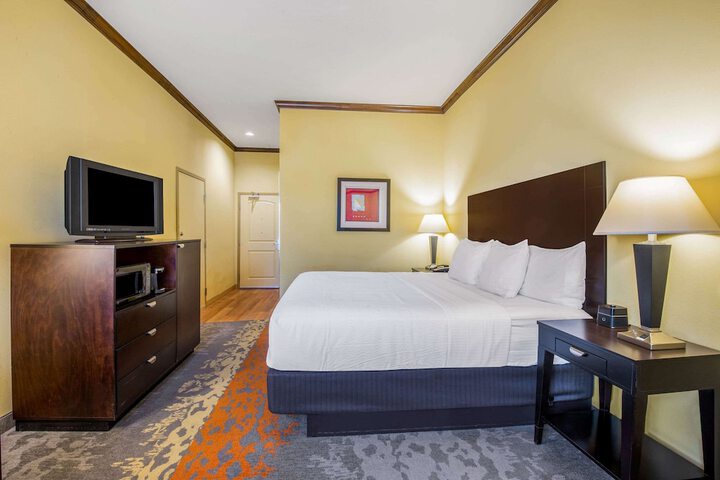 Room 30 of 57
