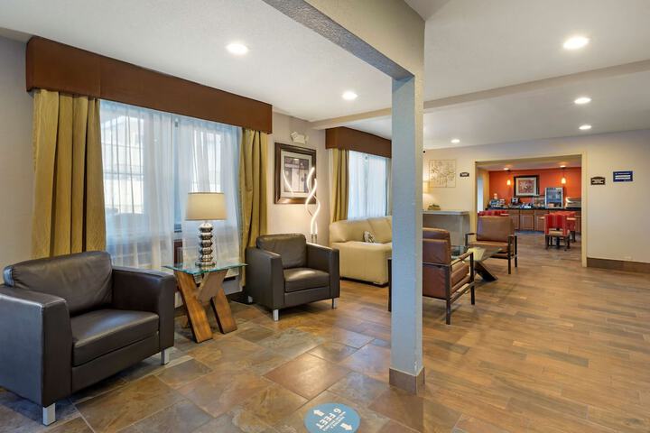 Hotel Interior 9 of 34