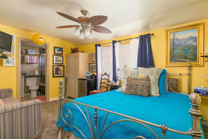 Room 32 of 63