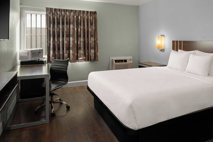 Sand Dollar Inn