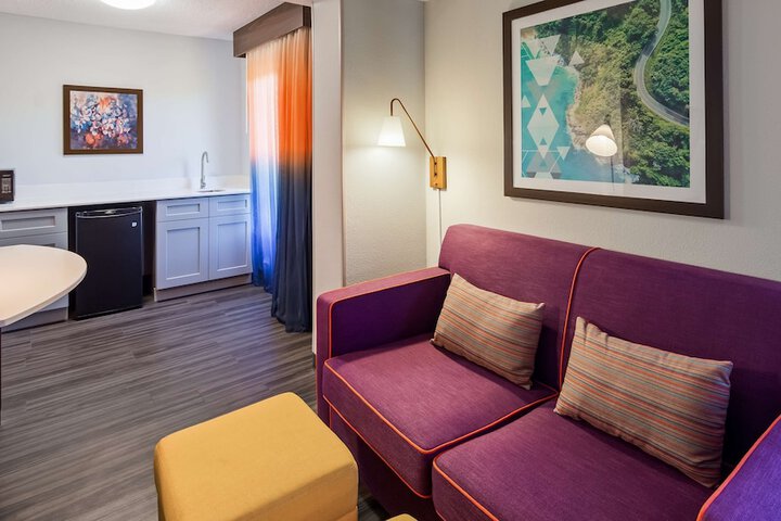 Room 16 of 29