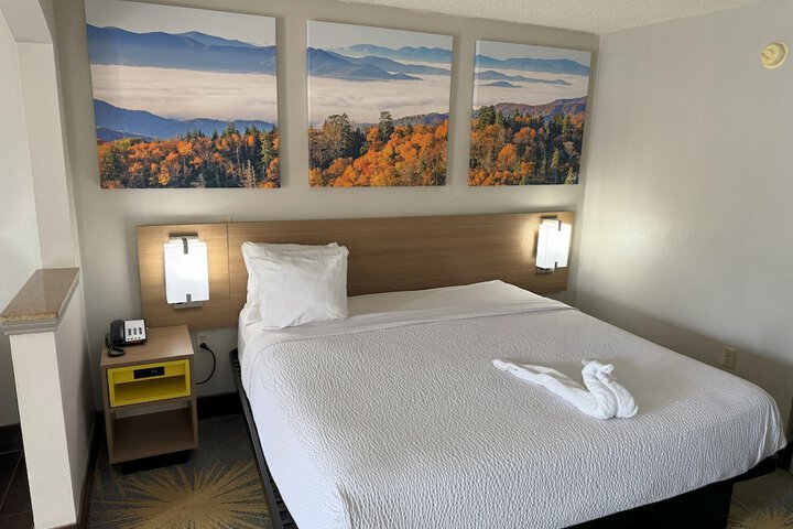 Room 5 of 28