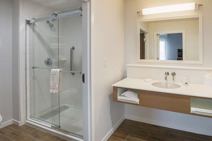 Hampton Inn & Suites Colleyville DFW Airport West