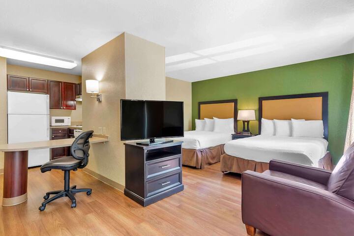 Room 19 of 34