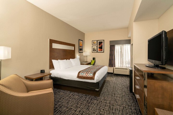 Room 15 of 25