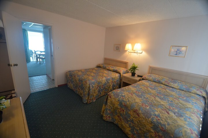 Room 18 of 33