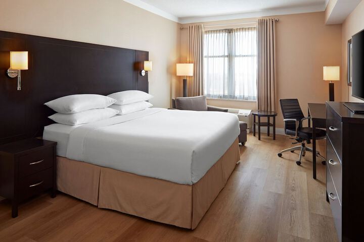 Room 25 of 60