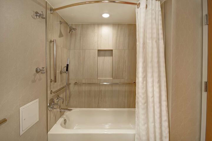 Embassy Suites by Hilton Raleigh Durham Research Triangle