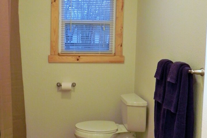 Room 73 of 141