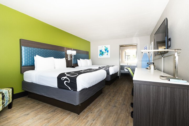 Room 15 of 25