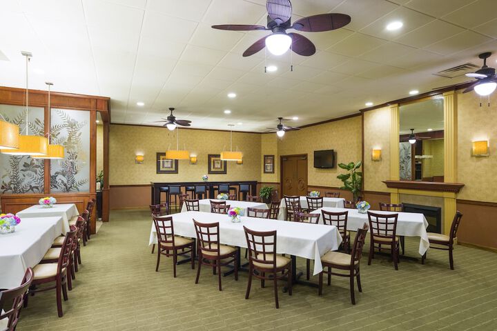 Ballroom/Hall 48 of 55