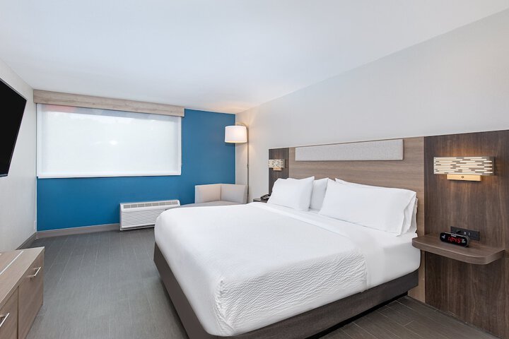 Room 18 of 31