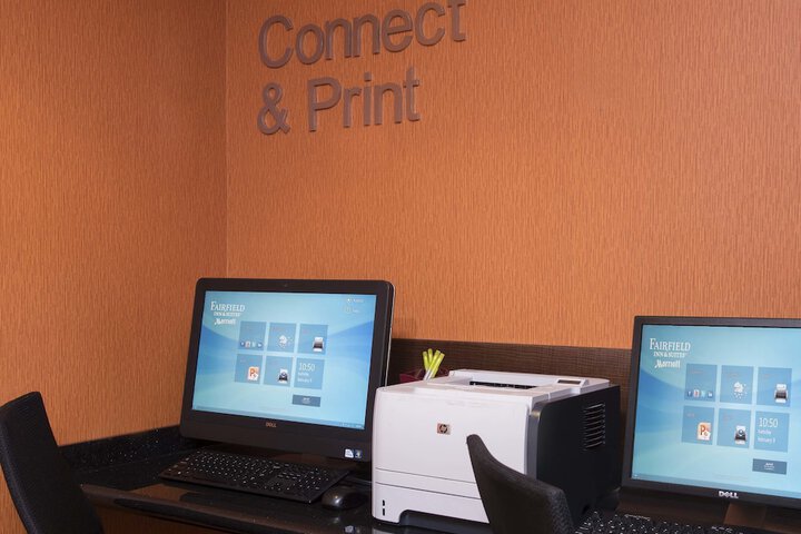 Business Center 26 of 26