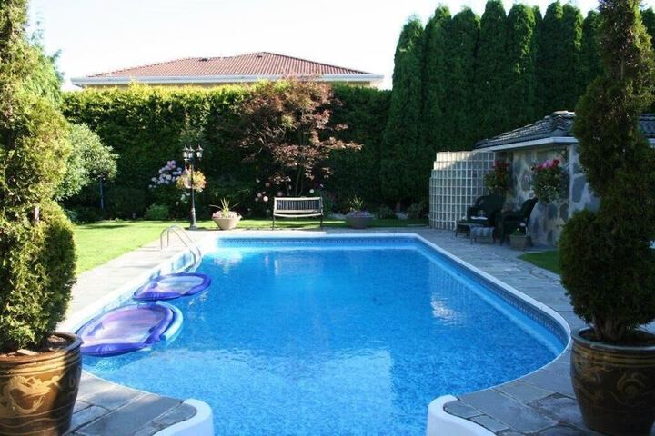 Pool 6 of 32