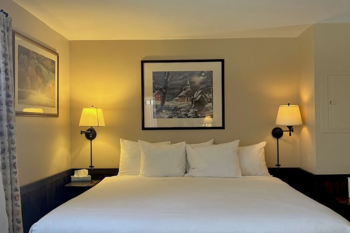Room 95 of 294