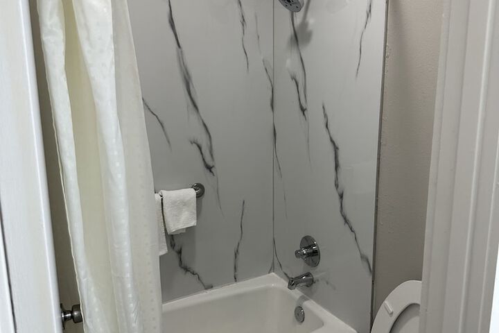Room 11 of 13