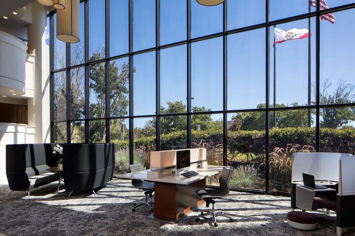 Business Center 44 of 44