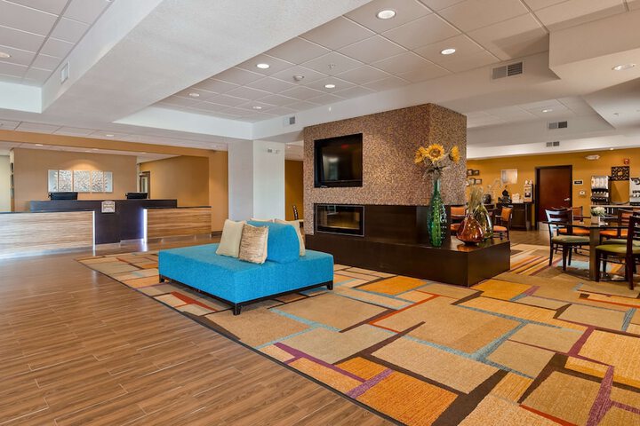 Hotel Interior 7 of 31
