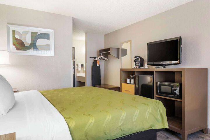 Quality Inn & Suites Delaware South