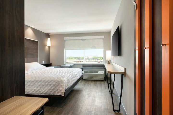 Room 20 of 31