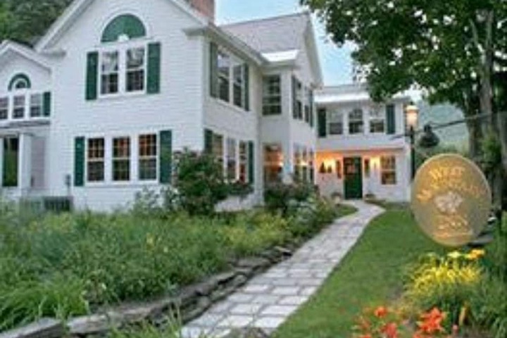 Arlingtons West Mountain Inn