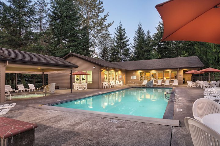 Whispering Woods Resort