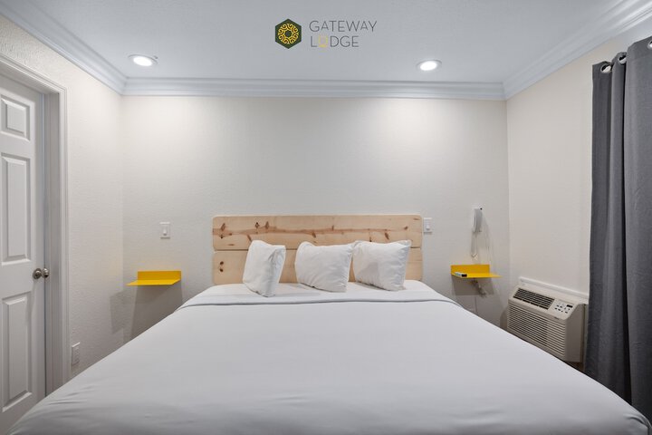 Gateway Lodge