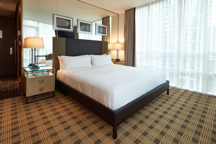 Room 34 of 66