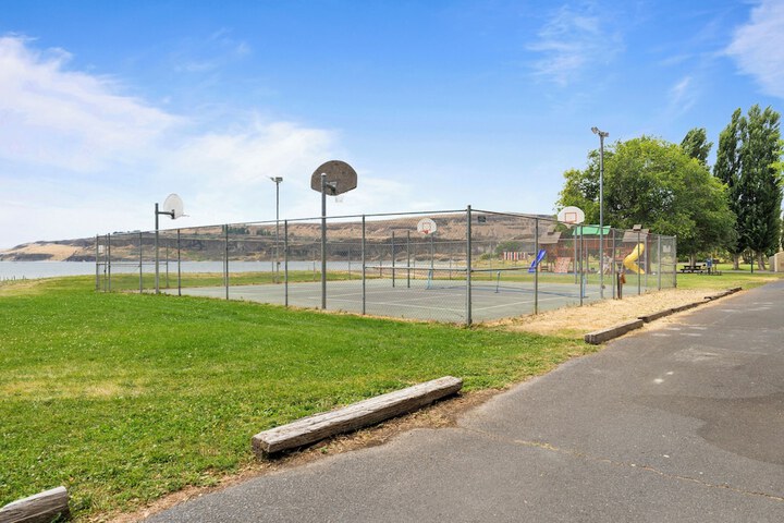 Smokiam RV Resort