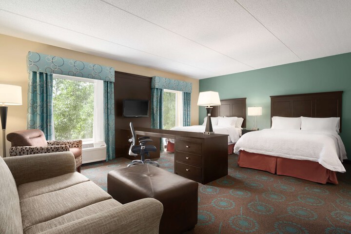 Room 17 of 36