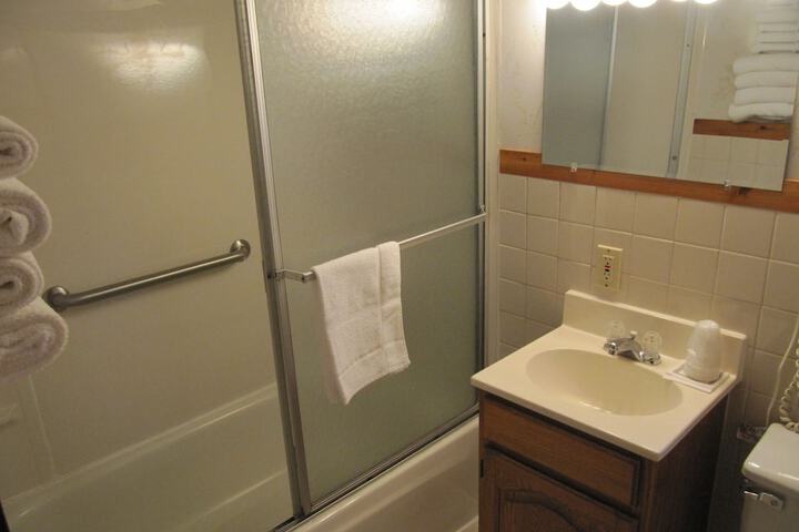 Room 64 of 154