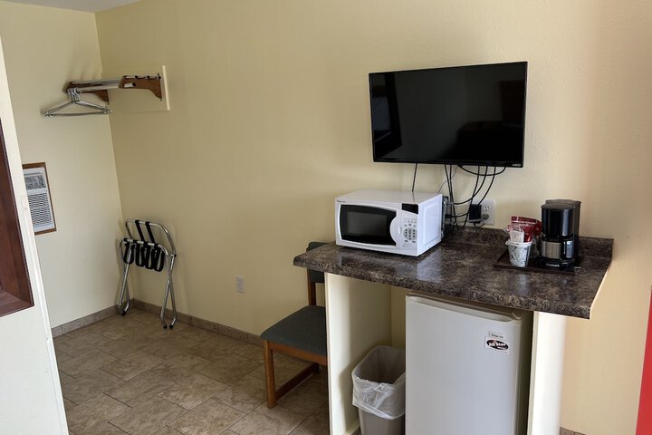 Room 274 of 443