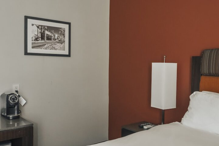 Room 56 of 71