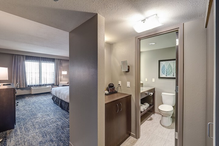 DoubleTree by Hilton Hotel Bloomington