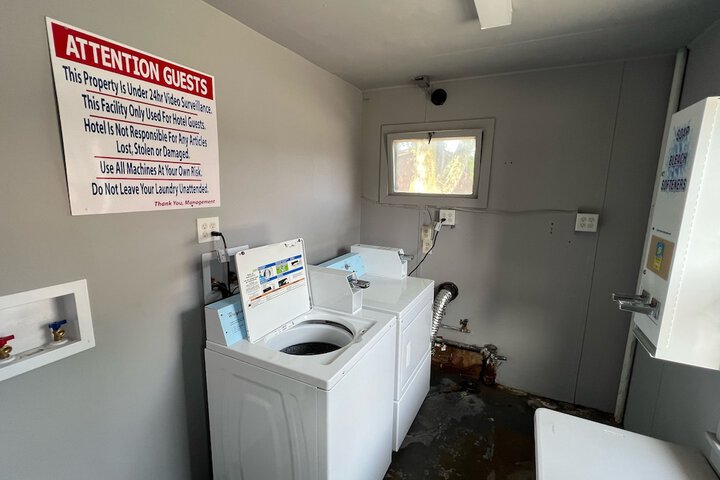 Room 16 of 24