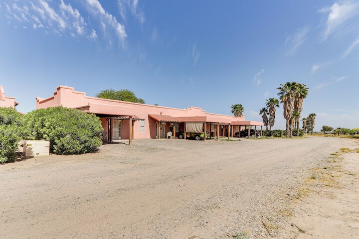 Arizona Desert Vacation Rental w / Pool Access!