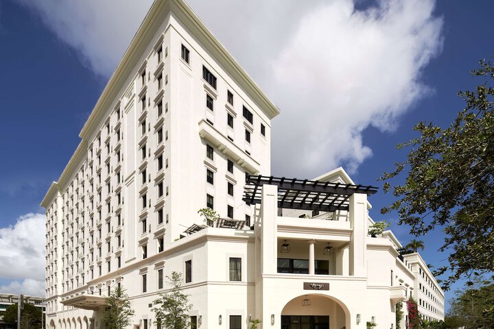 THesis Hotel Miami Coral Gables Curio Collection by Hilton