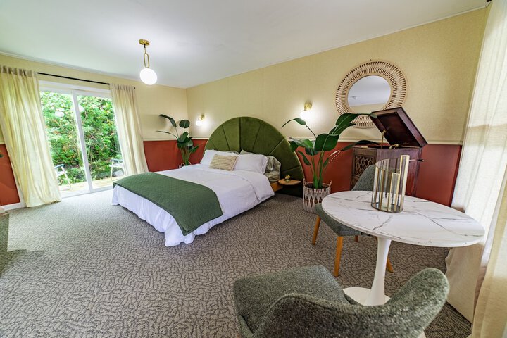 Room 14 of 43