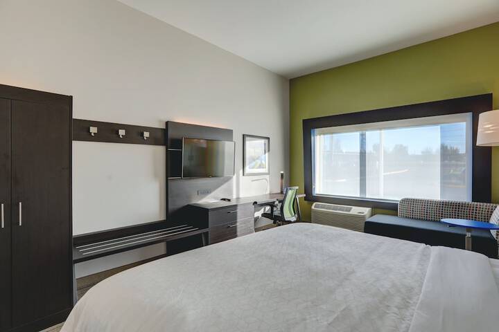 Room 15 of 56