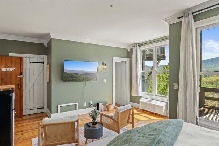 Laurel Valley Mountain Retreat